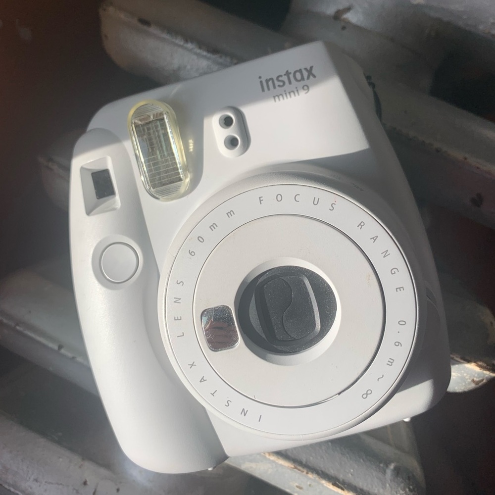 Instant Camera